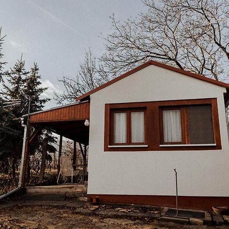 Mandulas Kabin A Kishaz Dezsaval Es Kilatassal A Balatonra Balatongyörök Dış mekan fotoğraf